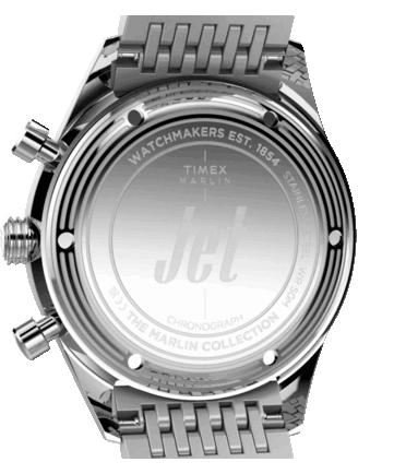Вид сзади хронографа Timex Marlin Jet, на котором видны задняя крышка из нержавеющей стали, узоры в виде концентрических кругов, гравированные обозначения и логотип Jet.