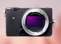 Крошечная полнокадровая камера Sigma fp вскоре получит преемника.