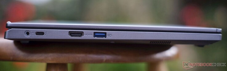 Левая сторона: разъем питания, Thunderbolt 4, HDMI 2.1 (4K60), USB-A 3.2