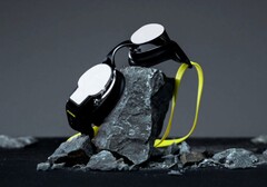 Утверждается, что Form Smart Swim 2 Pro значительно прочнее базовой модели благодаря стеклу Gorilla Glass 3. (Источник изображения: Form)