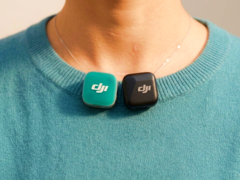 DJI Mic Mini 2 (слева) против DJI Mic Mini (справа).