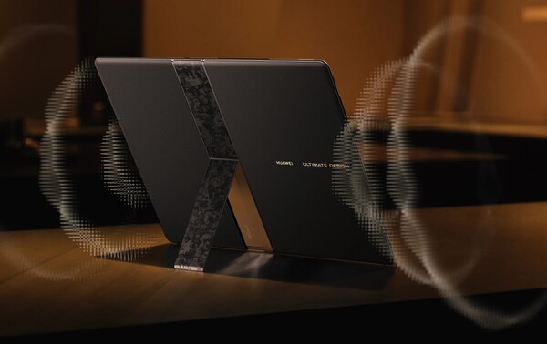 Huawei MateBook Fold имеет встроенную подставку для ног и шесть динамиков. (Источник изображения: Huawei)