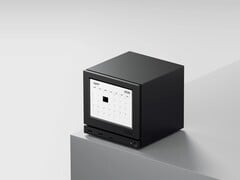 Steam Machine с дисплеем на основе технологии e-ink.