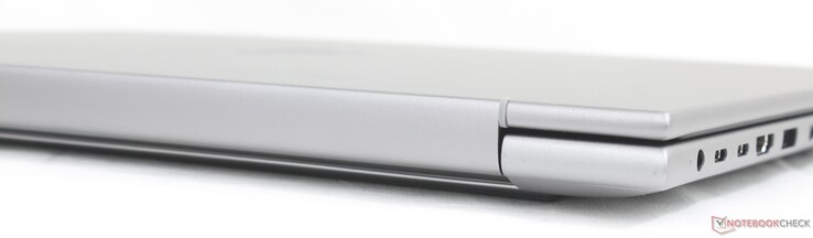 Задняя часть: Нет портов