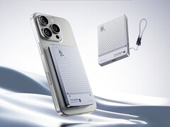 Оба беспроводных банка питания RedMagic DAO имеют только один USB-порт (Источник изображения: RedMagic - отредактировано)