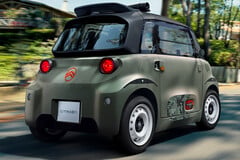 На электрическом двухместном Citroen Ami Outdoor в некоторых странах можно ездить с 15 лет