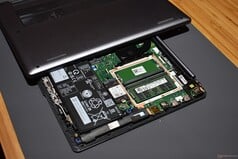 Lenovo IdeaPad Vibe: возможность модернизации внутренних компонентов.