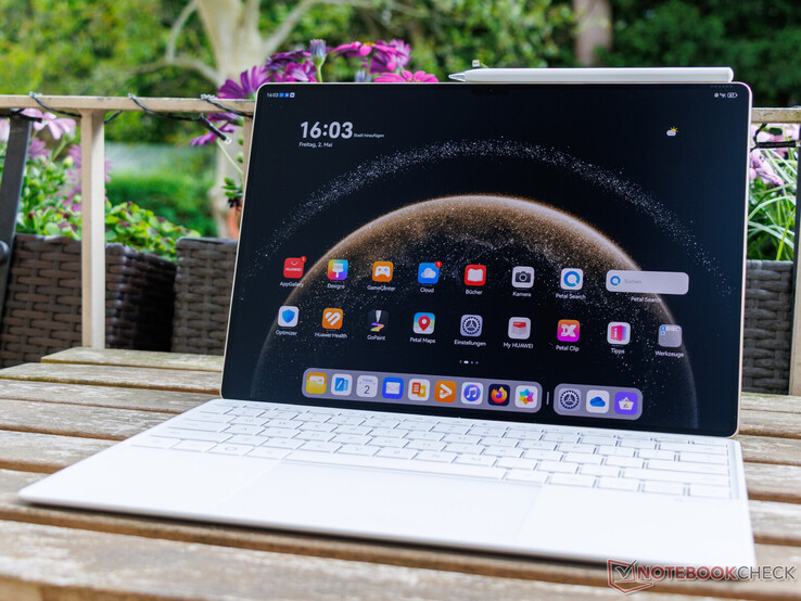Фотография Huawei MatePad 13.2 (2025) для справки. (Источник изображения: Notebookcheck)