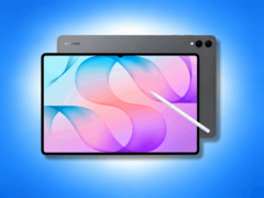 На просочившемся изображении показан Galaxy Tab S12 Ultra с видом передней и задней панелей на фоне стилуса S Pen