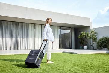 Bluetti Elite 400 имеет выдвижную телескопическую ручку и колеса с плавным ходом (Источник изображения: Bluetti)