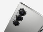 Похоже, что Samsung собирается отказаться от 50-Мп ISOCELL GN3, который она представила в Galaxy Z Fold4. На фото - Galaxy Z Fold6 (Источник изображения: Samsung)