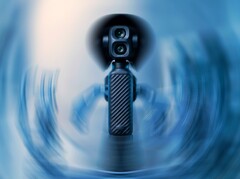 Легендарная модель Osmo Pocket 3 (на фото) завтра будет заменена на Pocket 4.