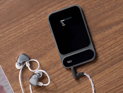 Портативный ЦАП Khadas Tea Pro может управлять балансными и небалансными наушниками для наслаждения музыкой высокого разрешения. (Источник изображения: Khadas)