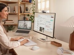 Линейка Signature Comfort Plus от Logitech с комбо M850L и MK880 на фото