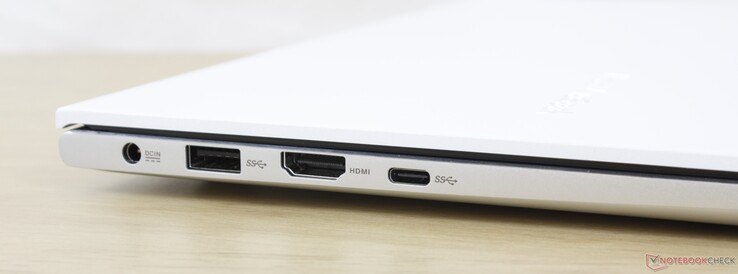 Левая сторона: разъем питания, USB Type-A 3.2 Gen. 1, HDMI 1.4, USB Type-C 3.2 Gen. 1 (без Power Delivery и DisplayPort)