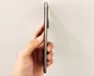 Huawei Mate 70 Air примерно на один миллиметр толще, чем Apple iPhone Air. (Источник изображения: @Rodent950)