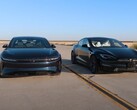Окончательное противостояние электрических деданов: 250 000 долларов Lucid Air против 111 000 долларов Tesla Model S Plaid. (Источник изображения: Edmunds Cars via YouTube)