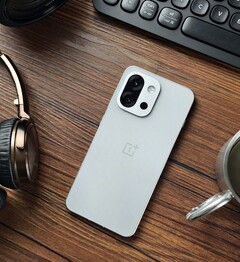 В OnePlus 13T установлено всего две задние камеры, но в 15T ситуация может измениться. (Источник изображения: Flying Bun на Weibo)