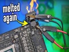 RTX 4090 с расплавленным 12-вольтовым аккумулятором (Источник изображения: YouTube-канал Der8auer)