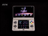 AYN Thor оснащен двумя сенсорными AMOLED-дисплеями. (Источник изображения: AYN)