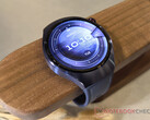 Стоимость Huawei Watch 5 в ЕС составляет €449. На фото: смарт-часы фиолетового цвета. (Источник изображения: Notebookcheck)