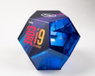 В Intel показали новую упаковку потребительских процессоров 9 поколения - прямо как AMD со своим Threadripper. (Изображение: Intel)