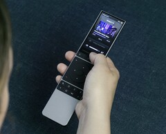 Remote 3 управляет &quot;умными&quot; телевизорами, а также устройствами &quot;умного дома&quot;. (Изображение: Unfolded Circle)
