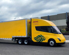 Автомобиль Tesla Semi, протестированный в компании DHL. (Источник изображения: DHL)