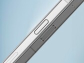Модель "Honor Magic8" в сравнении с "iPhone 17". (Источник изображения: Factory Manager is Guan через Weibo)