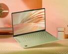IdeaPad Vibe 14Q8X12 в одном из семи цветов, доступных на старте продаж.