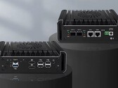 Мини-ПК Topton X4H-XL может похвастаться двумя 10-гигабитными оптическими портами SFP+. (Источник изображения: Liliputing)