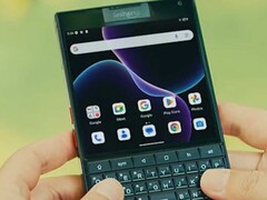 Titan 2 - это аналог BlackBerry, который теперь можно приобрести на Kickstarter (Источник изображения: Unihertz)