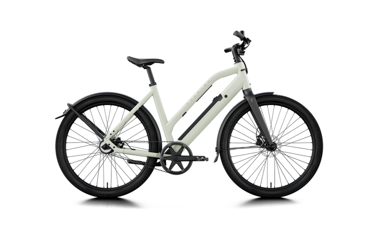 Модель Raleigh One в цветовом решении «офф-уайт»