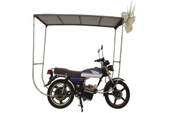 Мотоцикл, работающий на энергии ветра/солнца. (Источник изображения: YongLE Risheng)