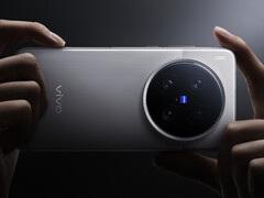 К ISOCELL HPB в обеих моделях присоединится Sony LYT-828, на фото X200 Ultra. (Источник изображения: Vivo)