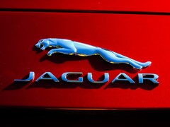 Jaguar переключается на электромобили и представляет свой первый концепт-кар Type 00. (Источник изображения: Pixabay / BJB_Photos)