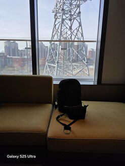 Тест динамики камеры в помещении с Samsung Galaxy S25 Ultra