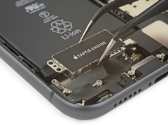 Taptic Engine в изображённом iPhone 11