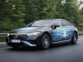Электромобиль Mercedes EQB проехал 750 миль на одной зарядке (Источник изображения: Mercedes Benz)