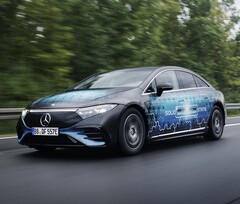 Электромобиль Mercedes EQB проехал 750 миль на одной зарядке (Источник изображения: Mercedes Benz)