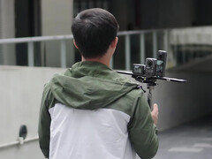 Компания DJI, возможно, готовит трио летних релизов, включая давно обсуждаемую модель Osmo 360, изображенную здесь в центре. (Источник изображения: через Игоря Богданова)