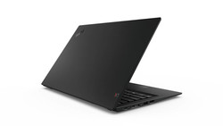 На обзоре: Lenovo ThinkPad X1 Carbon. Тестовый образец предоставлен Campuspoint