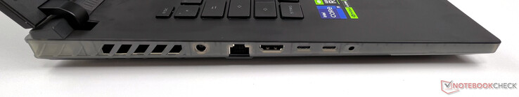 Левая сторона: разъем питания, 2.5-Гбит LAN, HDMI 2.1, Thunderbolt 4, USB-C, аудио разъем