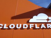 Cloudflare добавила Programmable Flow Protection в Magic Transit, предоставляя клиентам возможность настраивать защиту от DDoS на основе eBPF для трафика уровня 7 на базе UDP.