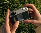 Сообщается, что Fujifilm X half пользуется настоящим успехом у потребителей. (Источник изображения: Fujifilm)