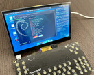 В Pocket Z используется Raspberry Pi Zero 2 W, а также другие компоненты. (Источник изображения: Hackaday)