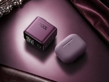 Он примерно такого же размера, как чехол для AirPods