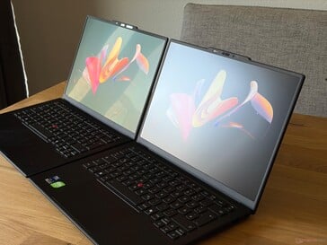 OLED (слева) и IPS (справа)