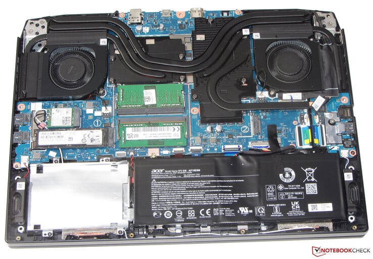 Acer Nitro 5 AN515 58 в разобранном виде