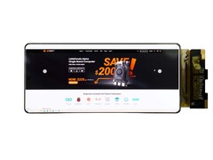 Новый складной AMOLED-дисплей поставляется в комплекте с подходящей платой-драйвером